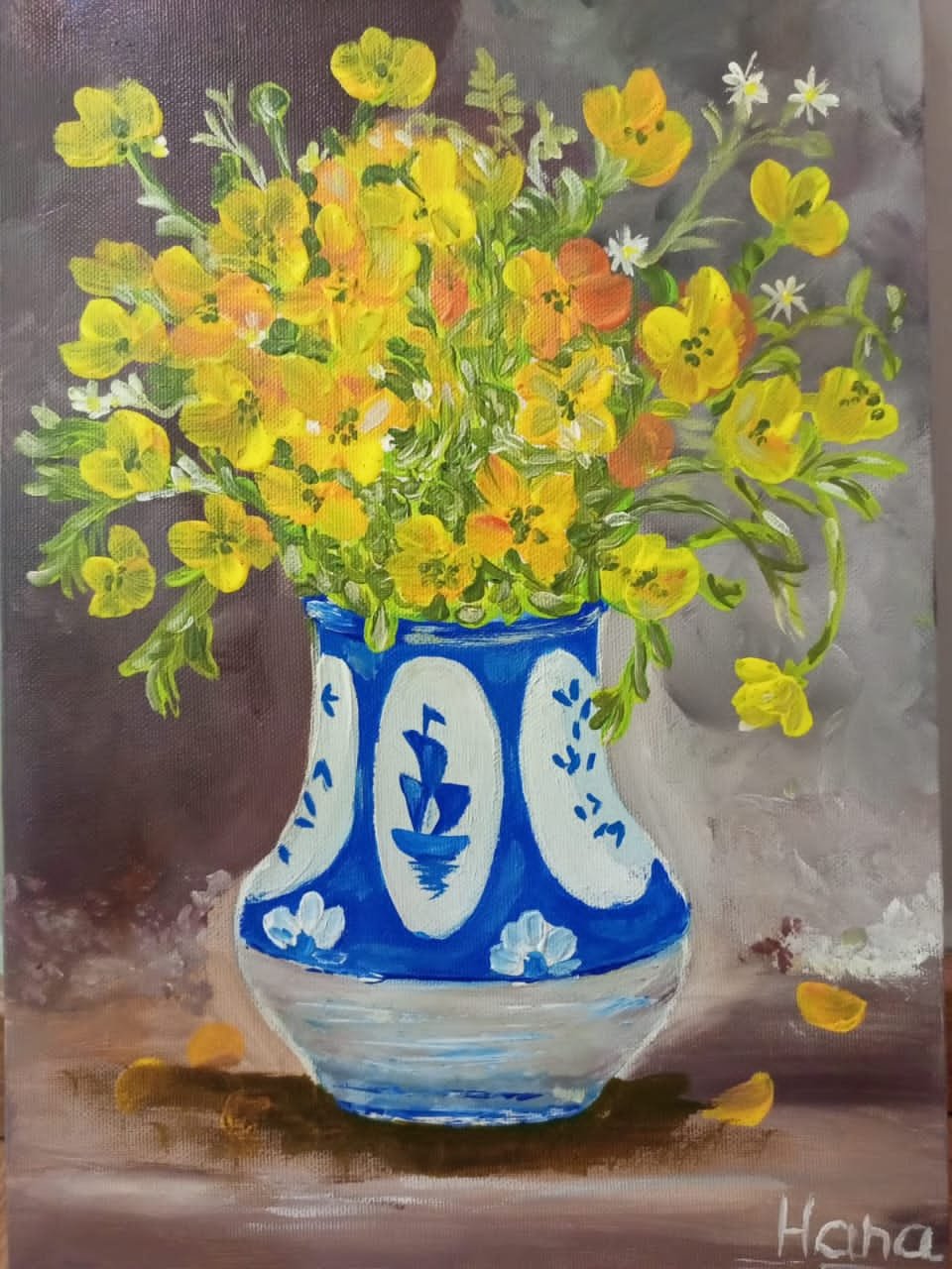 Vase with yellow flowers